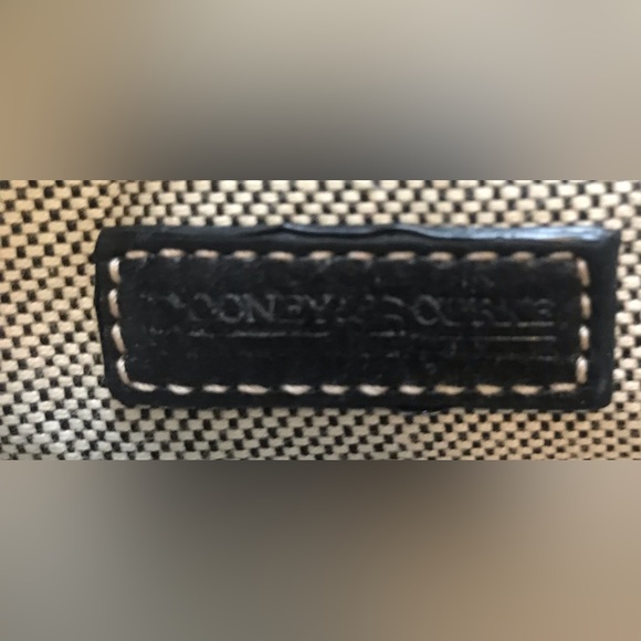 Vintage Dooney & Burke Handbag - Picture 5 of 10